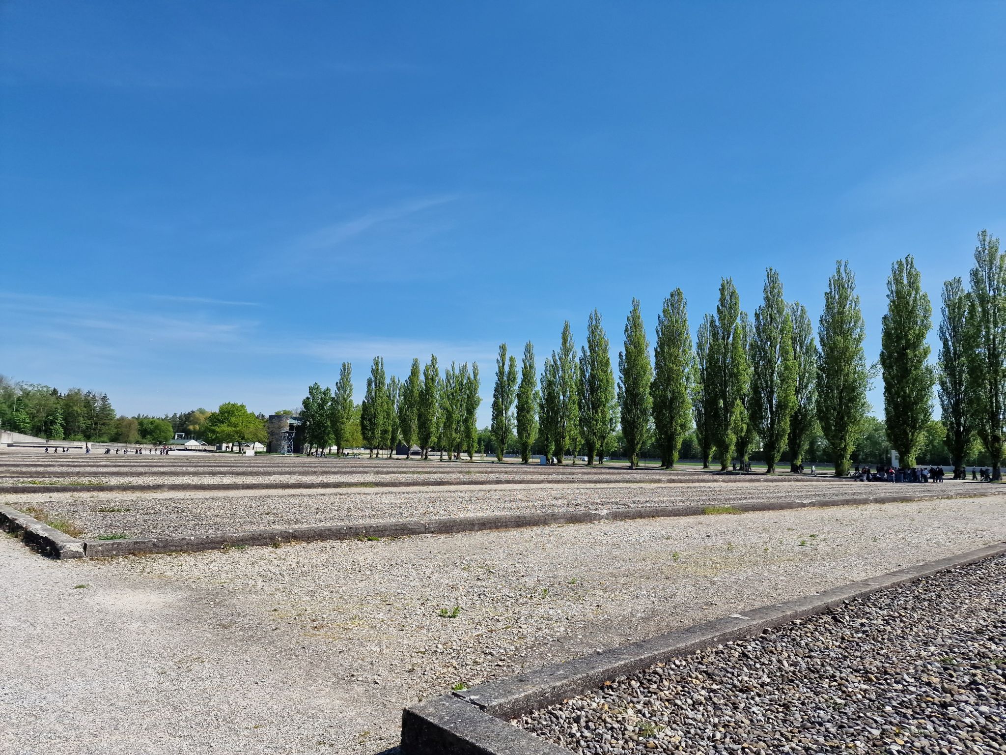2425 Dachau 1
