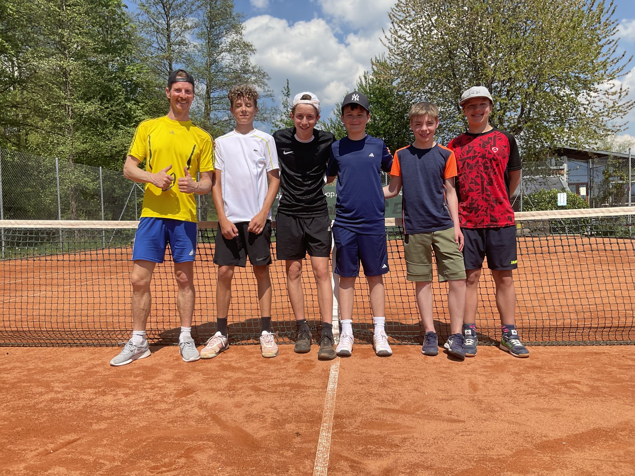 2425 Tennis